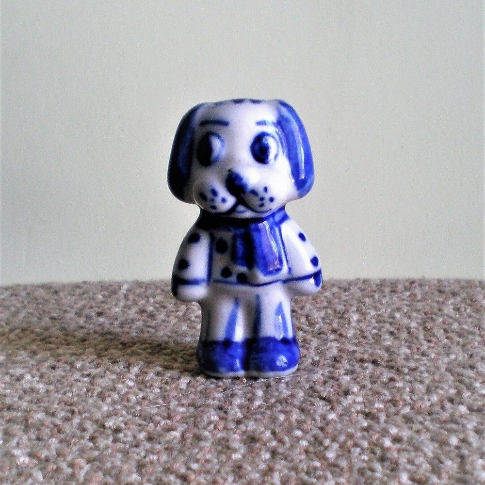 Russian Russia Handmade GZHEL Dog Figurine Symbol of 2018 New Year